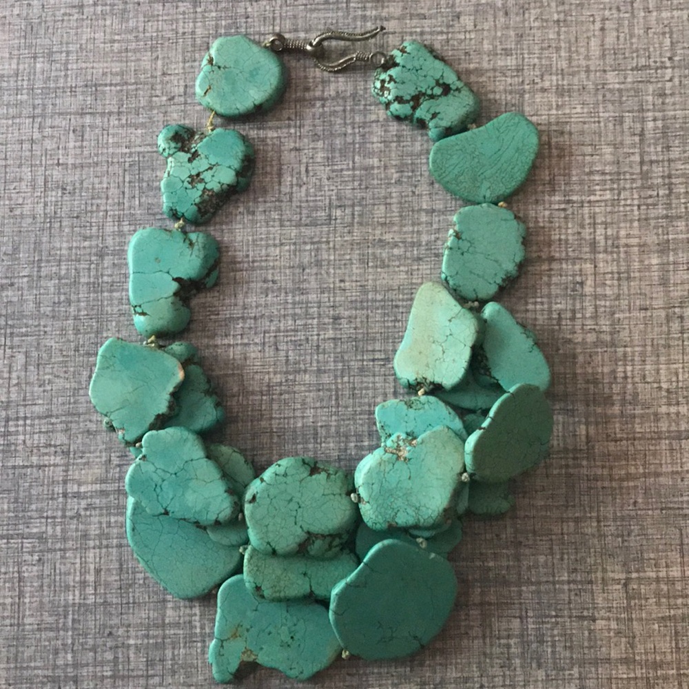 Chunky turquoise necklace